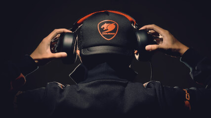 Новые наушники Cougar Phontum с графеновыми диффузорами