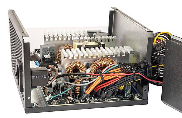 Chieftec GPE-700S - 14